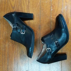 Marc Fisher 🖤 healed boots with adjustable buckle straps